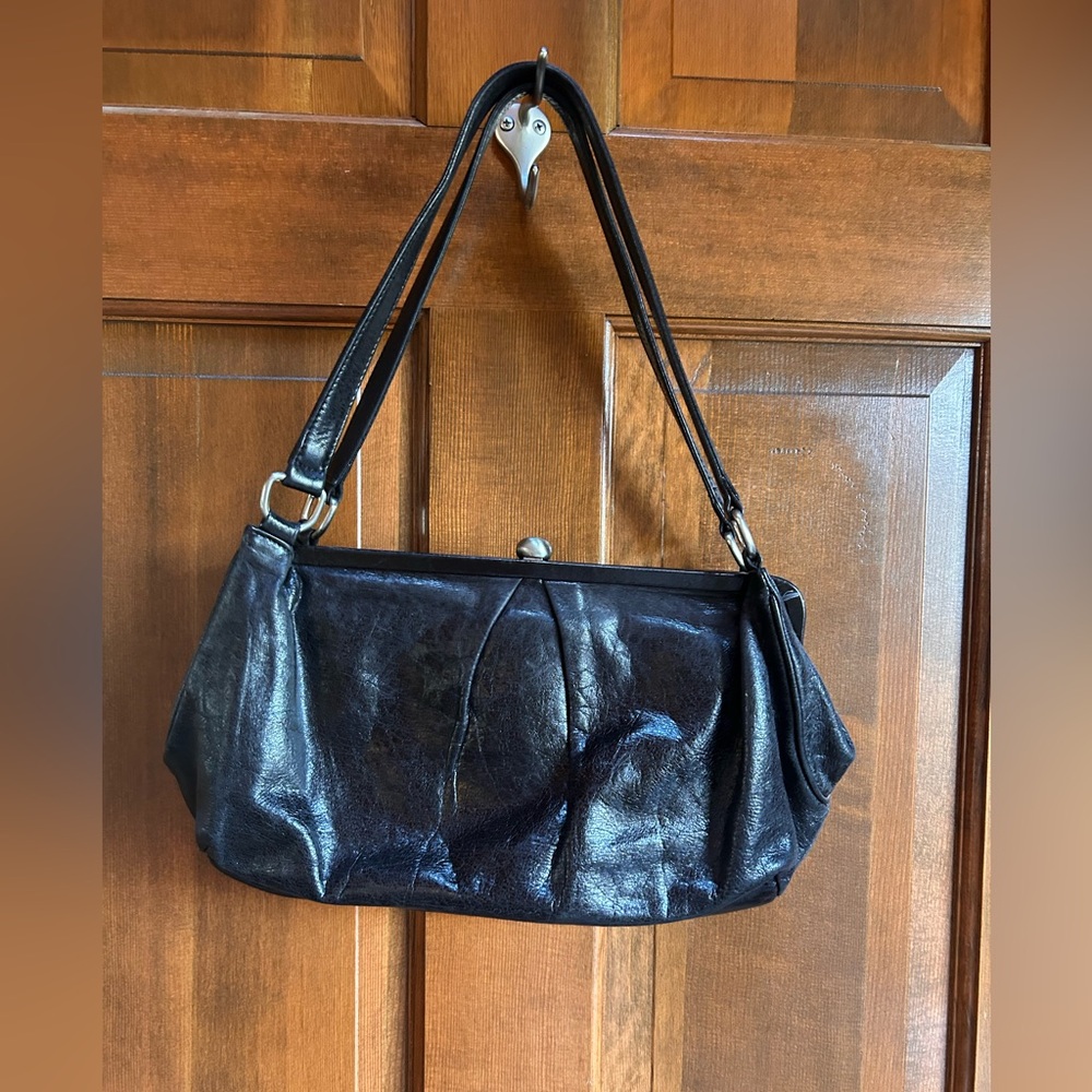 HOBO Classic Black Leather Shoulder Bag - Picture 2 of 8